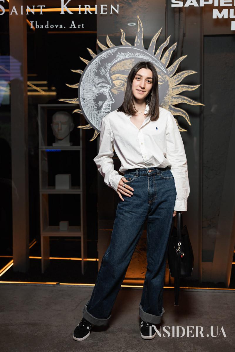 123 000 грн для ЗСУ: як минув черговий благодійний захід INSIDER.UA х МУЗВАР