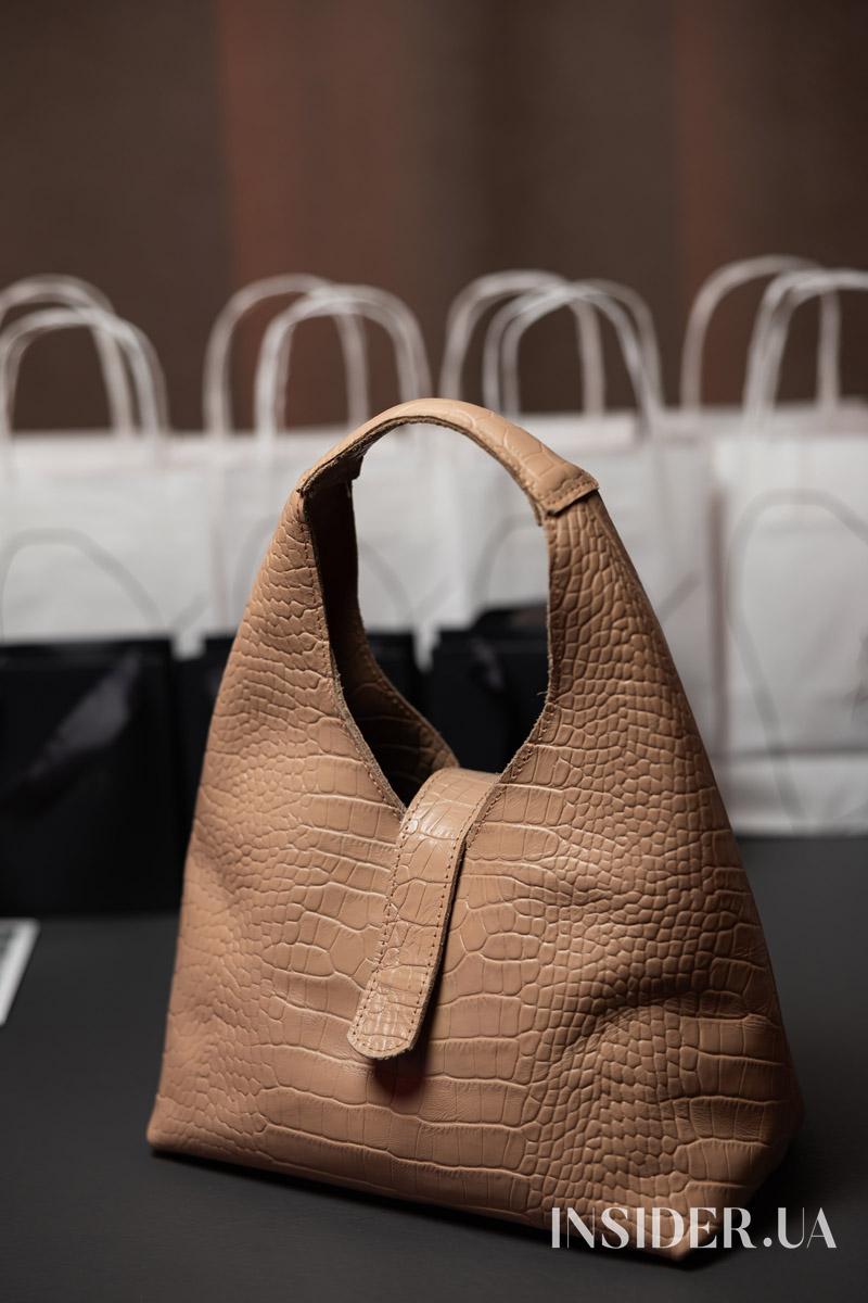 123 000 грн для ЗСУ: як минув черговий благодійний захід INSIDER.UA х МУЗВАР