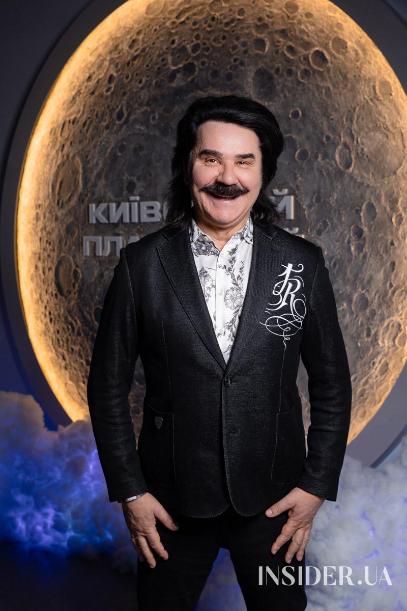 «Зірочка палай»: Анна Трінчер презентувала новий кліп у київському Планетарії