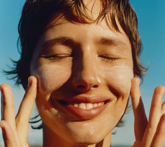 SPF 30 чи SPF 50: у чому різниця й який санскрін краще вибрати?