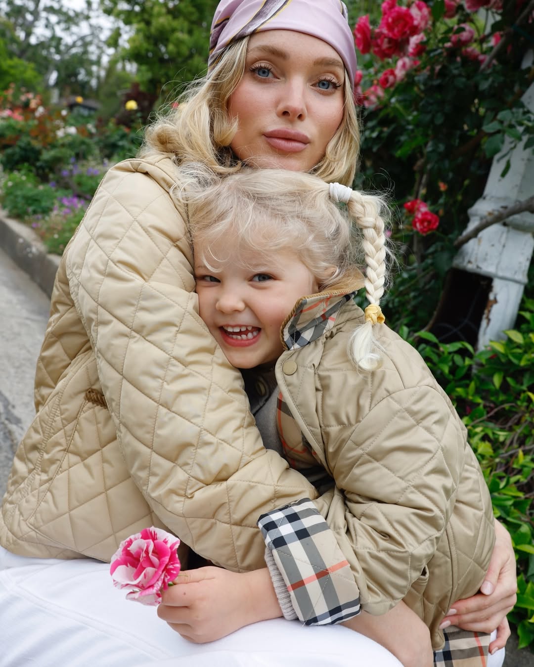 Family look: Эльза Хоск восхитила  фотографиями с дочерью