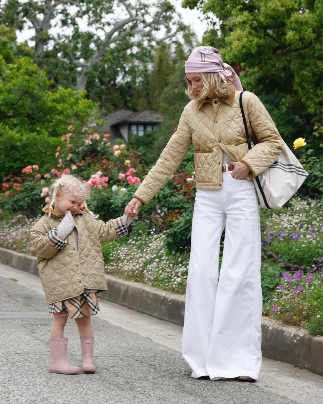 Family look: Эльза Хоск восхитила  фотографиями с дочерью
