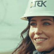 Фит с Klavdia Petrivna, премьера трека и благотворительность: как прошел концерт TVORCHI