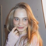 MONATIK выпустил новый клип на песню SweetLove