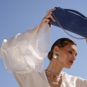 Сімейний підряд: Сінді Кроуфорд з чоловіком і дітьми у кампейні Vuori