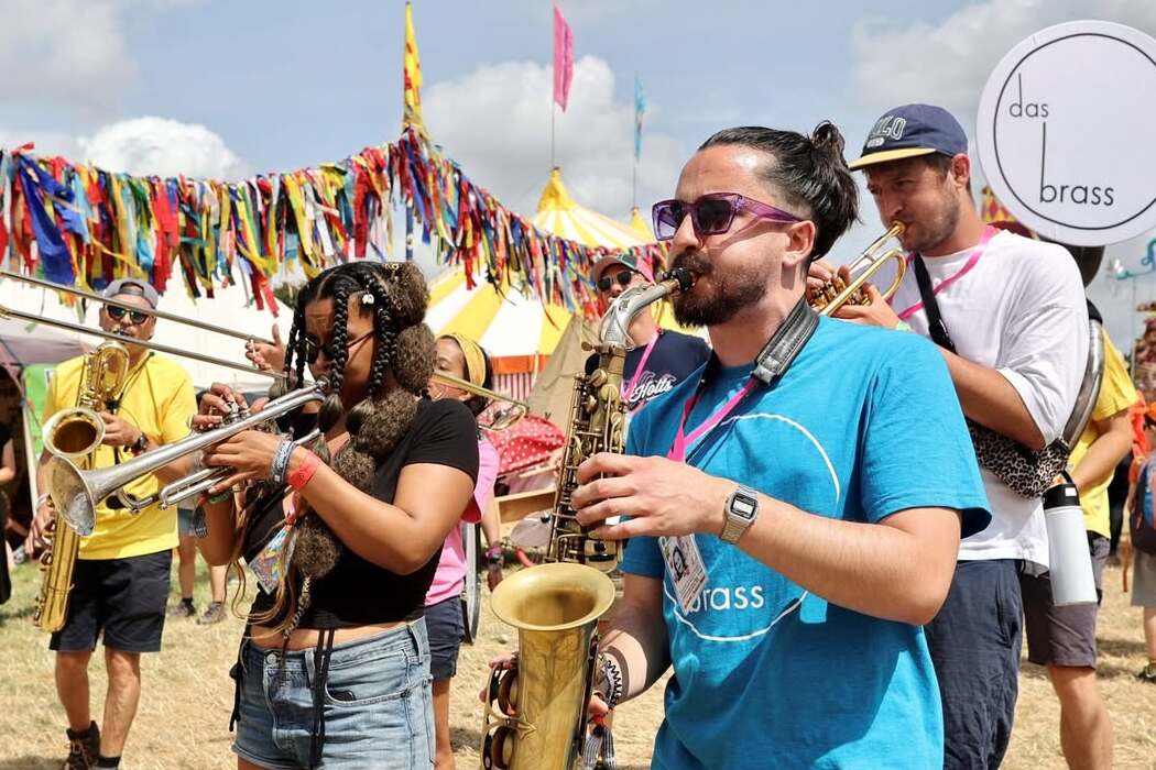 Музыкальный фестиваль Glastonbury оказался в центре скандала
