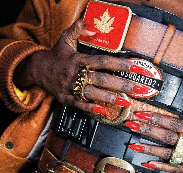 Носители: Бейонсе в корсете Dsquared2 &#038; Bettter на концерте в Лондоне