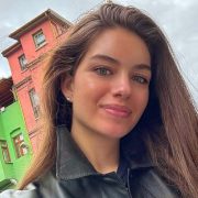 Минимализм форм и игра цветов в летней коллекции GASANOVA