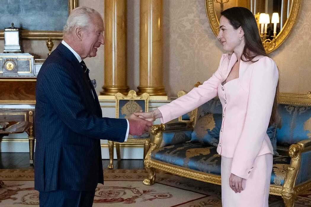 Король Карл ІІІ зустрівся з українською правозахисницею Олександрою Матвійчук