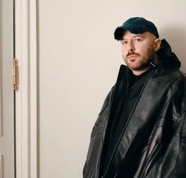 Интересный факт: Демные Гвасалии в свое время отказали в стажировке в Balenciaga