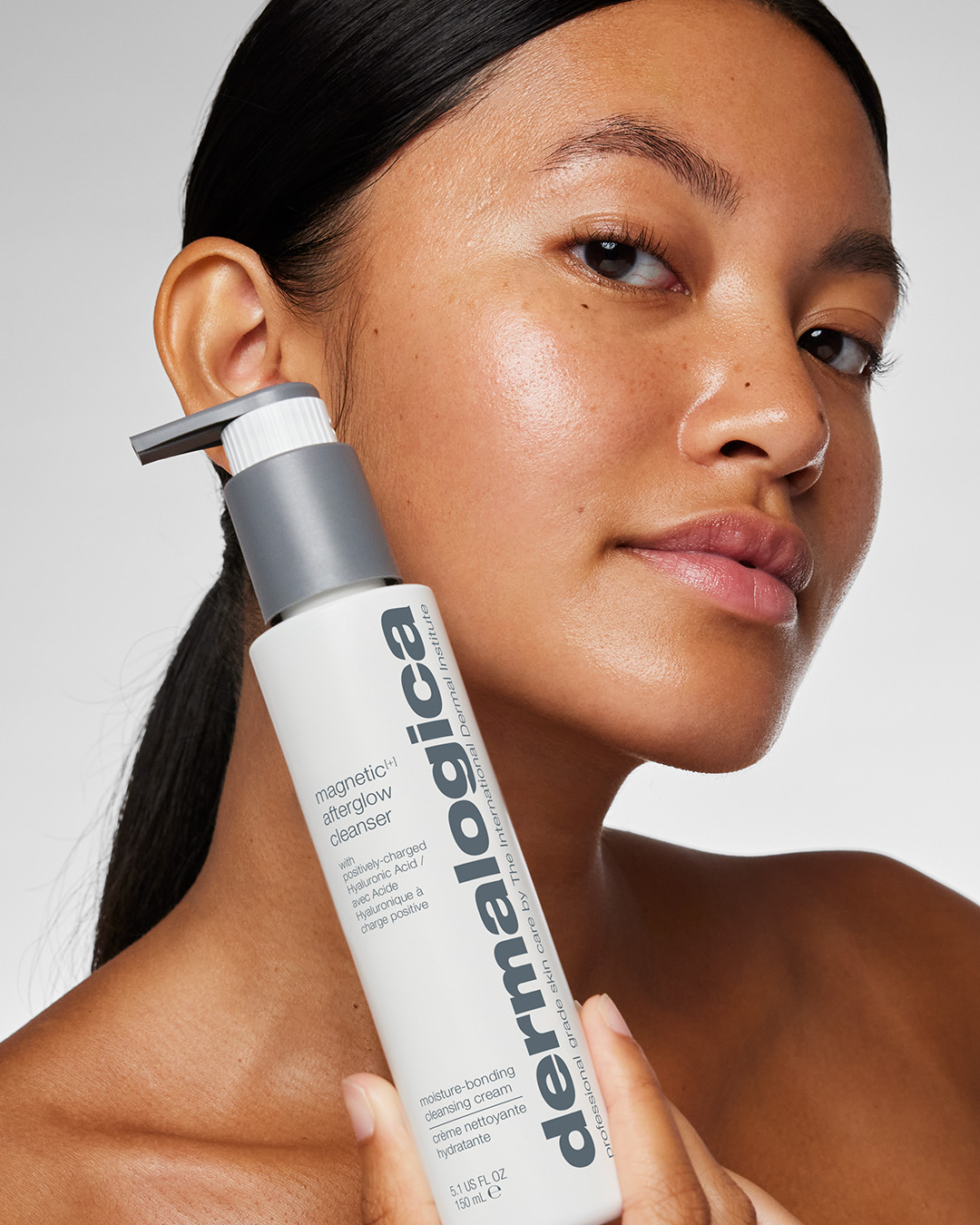 Магнетичний очисник з ефектом сяйва: доглядова новинка від Dermalogica