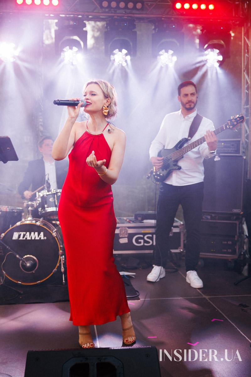 «Усе росте з любові»: у ресторані «Прага» відбувся традиційний Бал Квітів