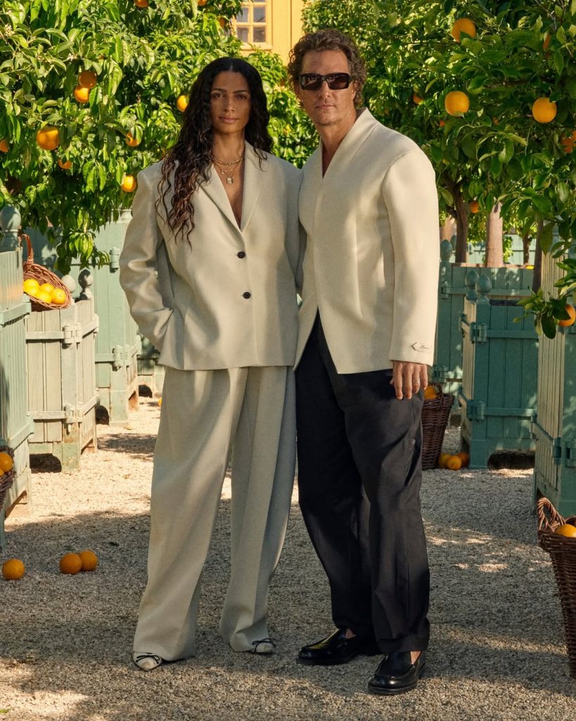 Летиція Каста, Тіна Кунакі та інші селебриті на показі Jacquemus SS&#8217;26