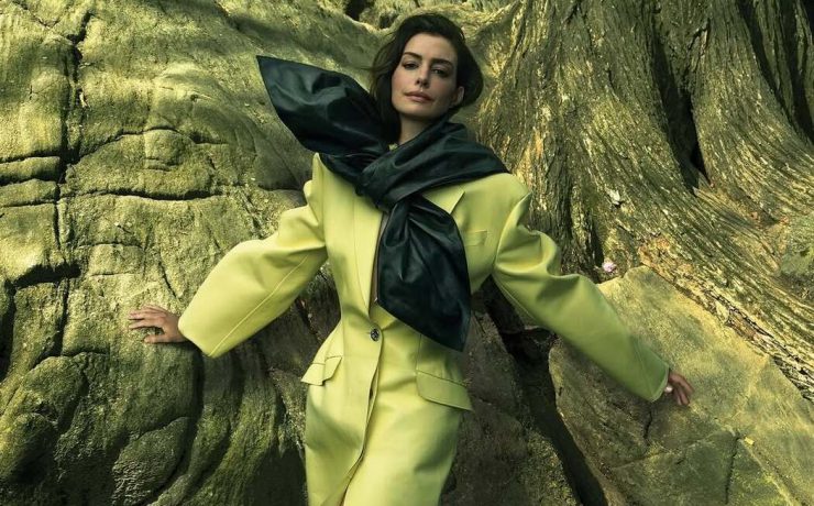 Энн Хэтэуэй снялась для Vogue и рассказала о самой тяжелой роли в своей жизни