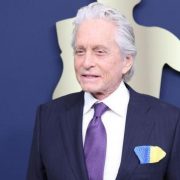Лили Коллинз с мужем впервые посетила Уимблдон