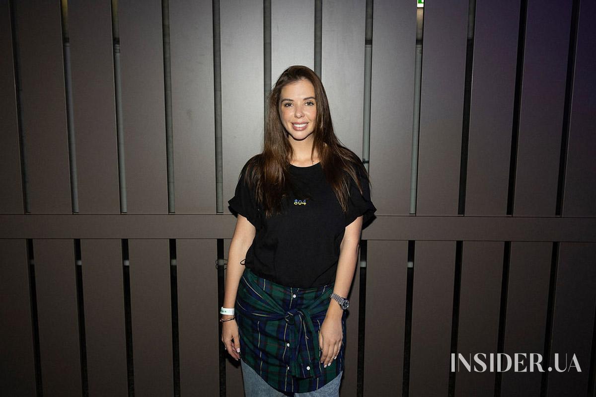 Ефектне шоу та зіркові гості: MONATIK дав яскравий концерт в Українському Домі