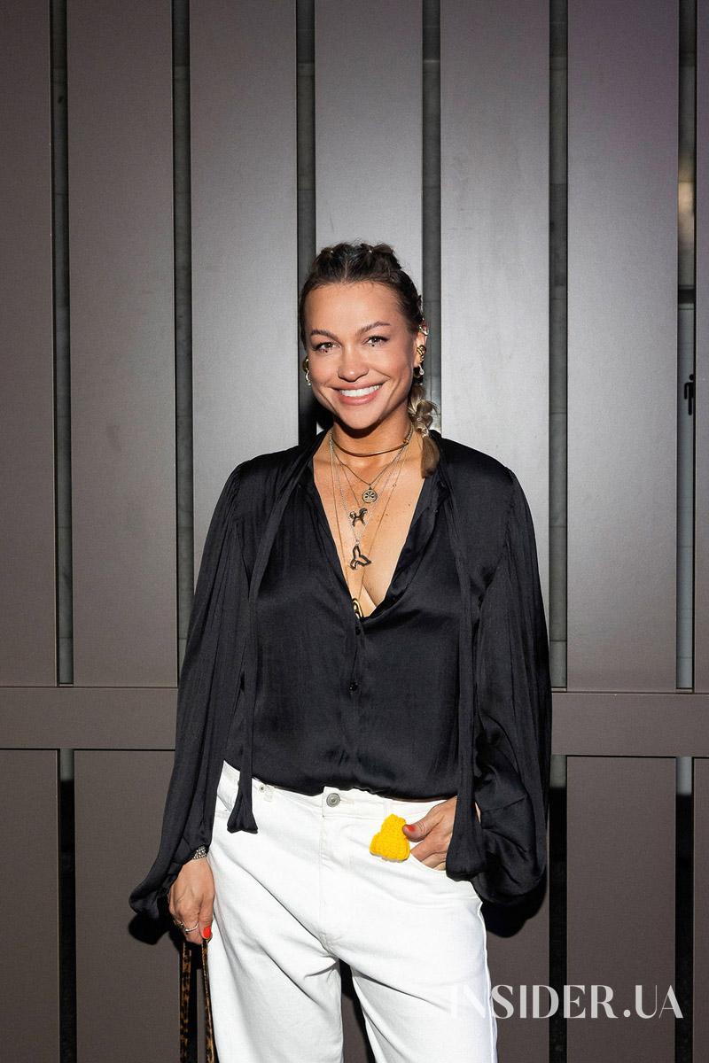 Ефектне шоу та зіркові гості: MONATIK дав яскравий концерт в Українському Домі