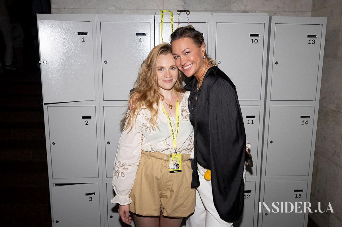 Ефектне шоу та зіркові гості: MONATIK дав яскравий концерт в Українському Домі