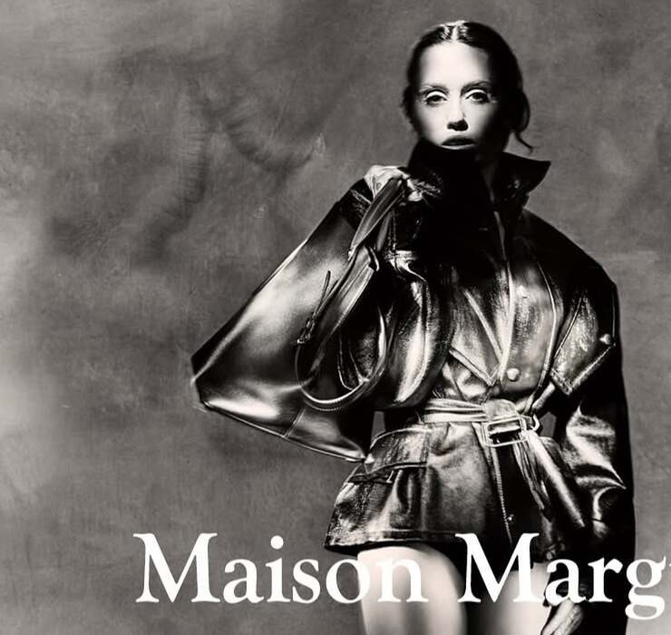 У дусі бодіарту: Майлі Сайрус стала обличчям Maison Margiela