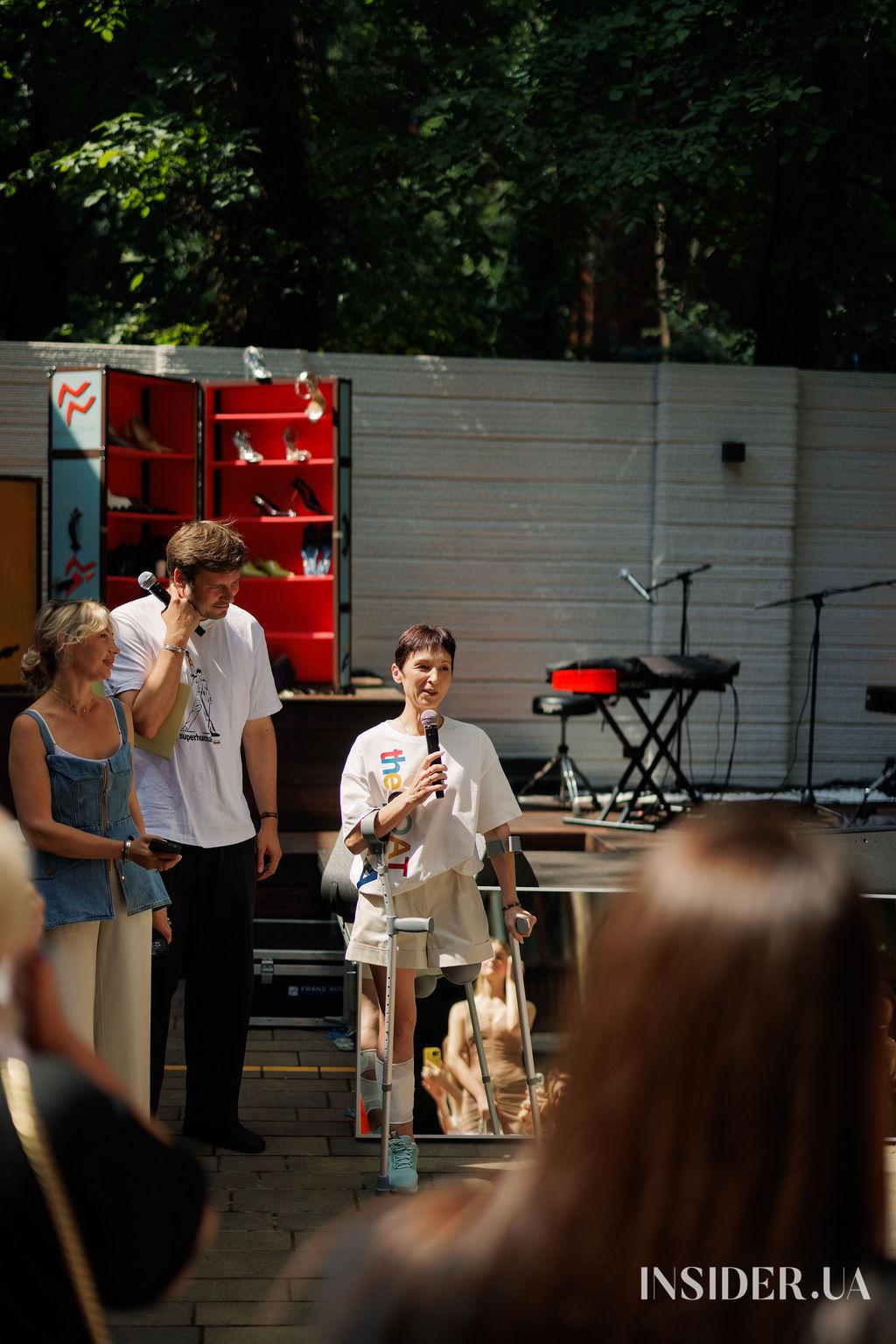 Зіркові лоти й багато музики: як минув благодійний маркет від the COAT