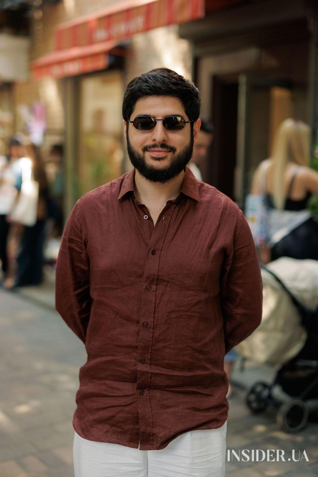 Зіркові лоти й багато музики: як минув благодійний маркет від the COAT