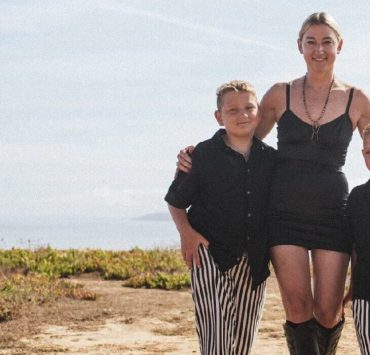 «Пять моих солнц»: Елена Борисова показала чувственную фотосессию с детьми