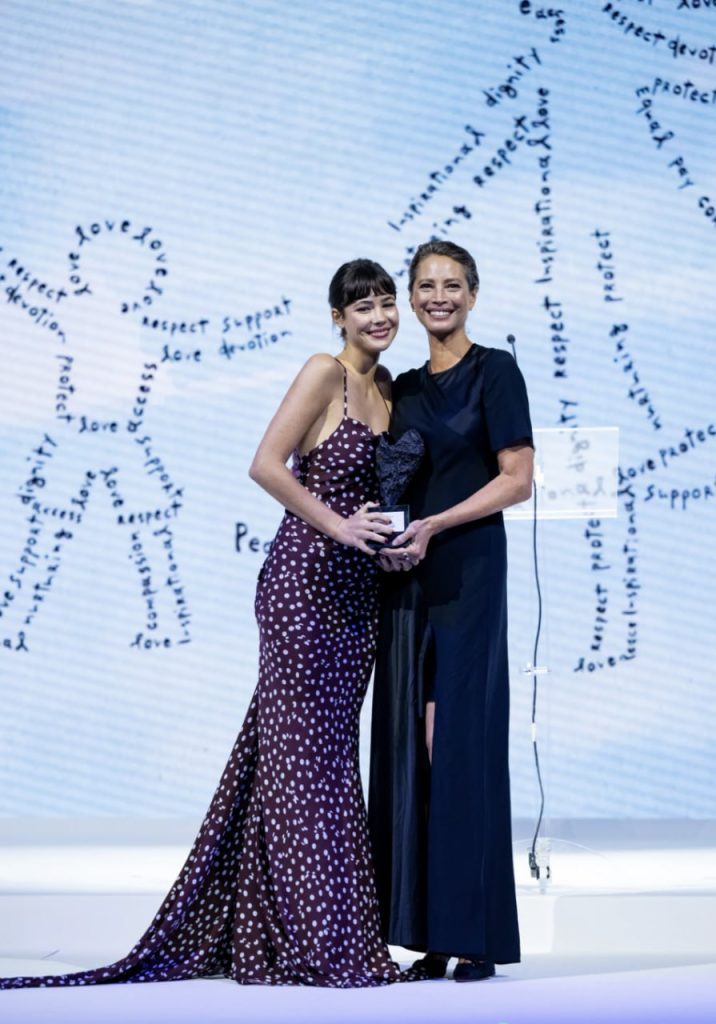 Кім Кардашʼян і Крісті Тарлінгтон отримали премію DVF Awards