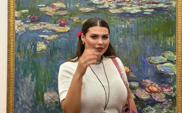 Музеї, смаколики та прогулянки містом: як Олександра Заріцька відпочиває в Японії