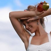 Семейные каникулы: Эд Вествик с женой и детьми отдыхает на Капри