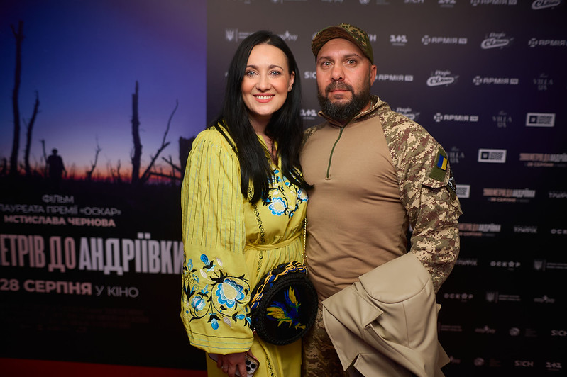 «2000 метров до Андреевки»: премьера новой ленты Мстислава Чернова
