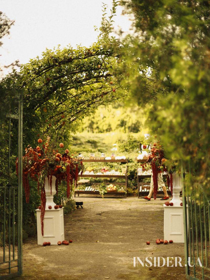 Атмосферний Garden dinner: особлива благодійна вечеря у Ботанічному саду
