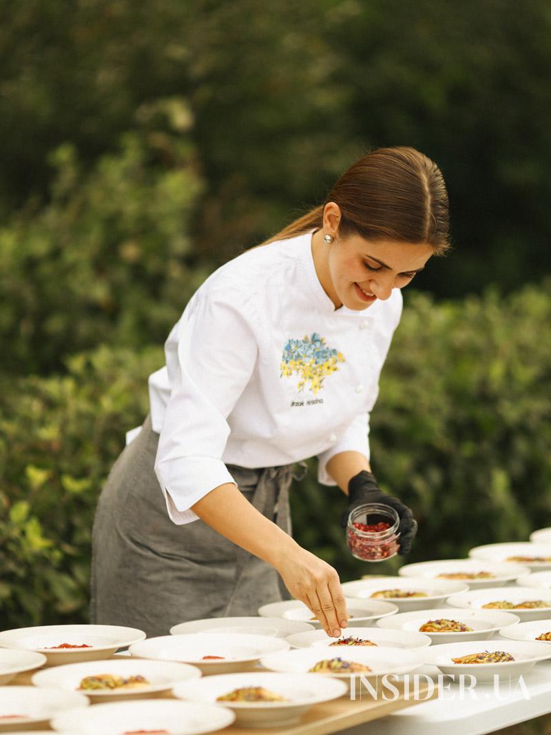 Атмосферний Garden dinner: особлива благодійна вечеря у Ботанічному саду