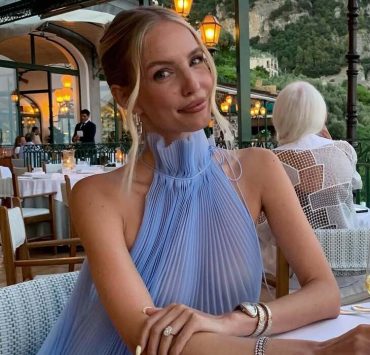 Носители: Леони Ханне отметила свое 37-летие в костюме J’amemme