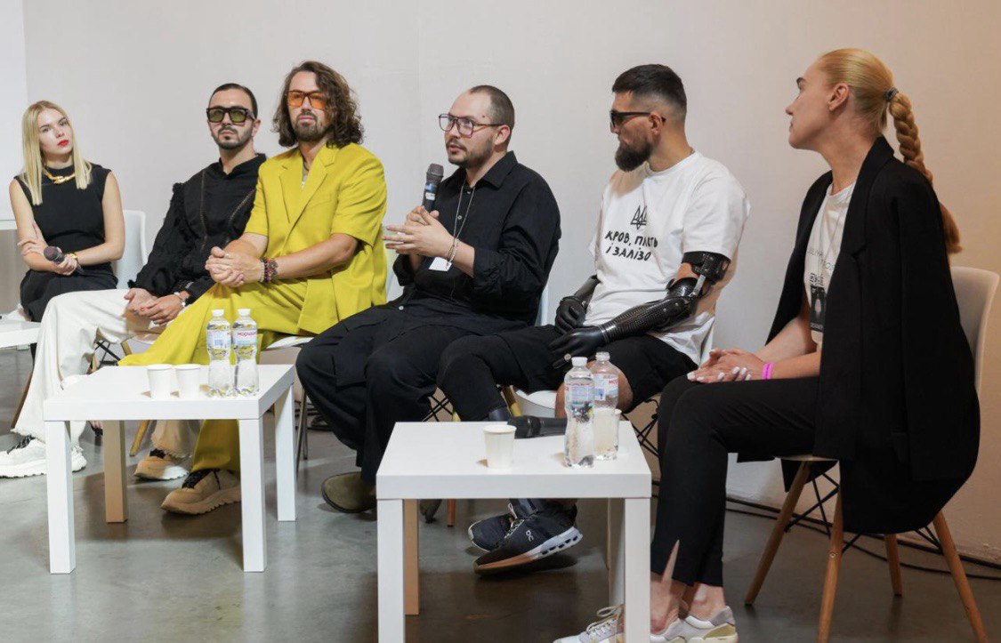 Инклюзивность в моде: как прошел public talk от Harper&#8217;s Bazaar Ukraine