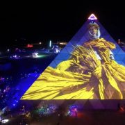 Burning Man 2021 у стрічці Періс Хілтон, Дар&#8217;ї Шаповалової та інших героїв