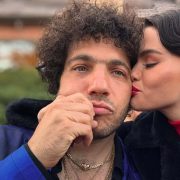 Лана Дель Рэй показала архивные фотографии со свадьбы