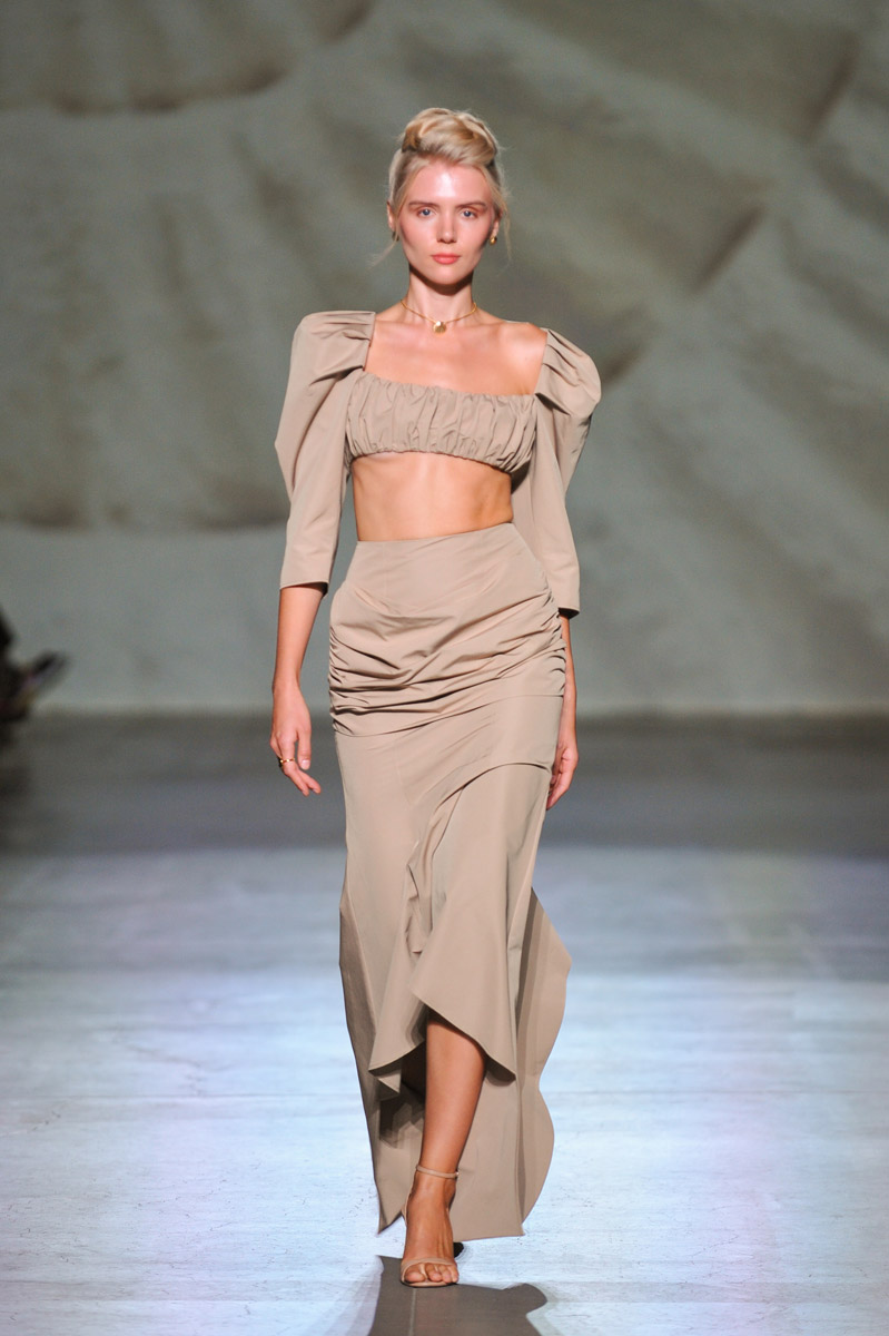 Між пам’яттю і сяйвом: як минув другий день Ukrainian Fashion Week SS’26