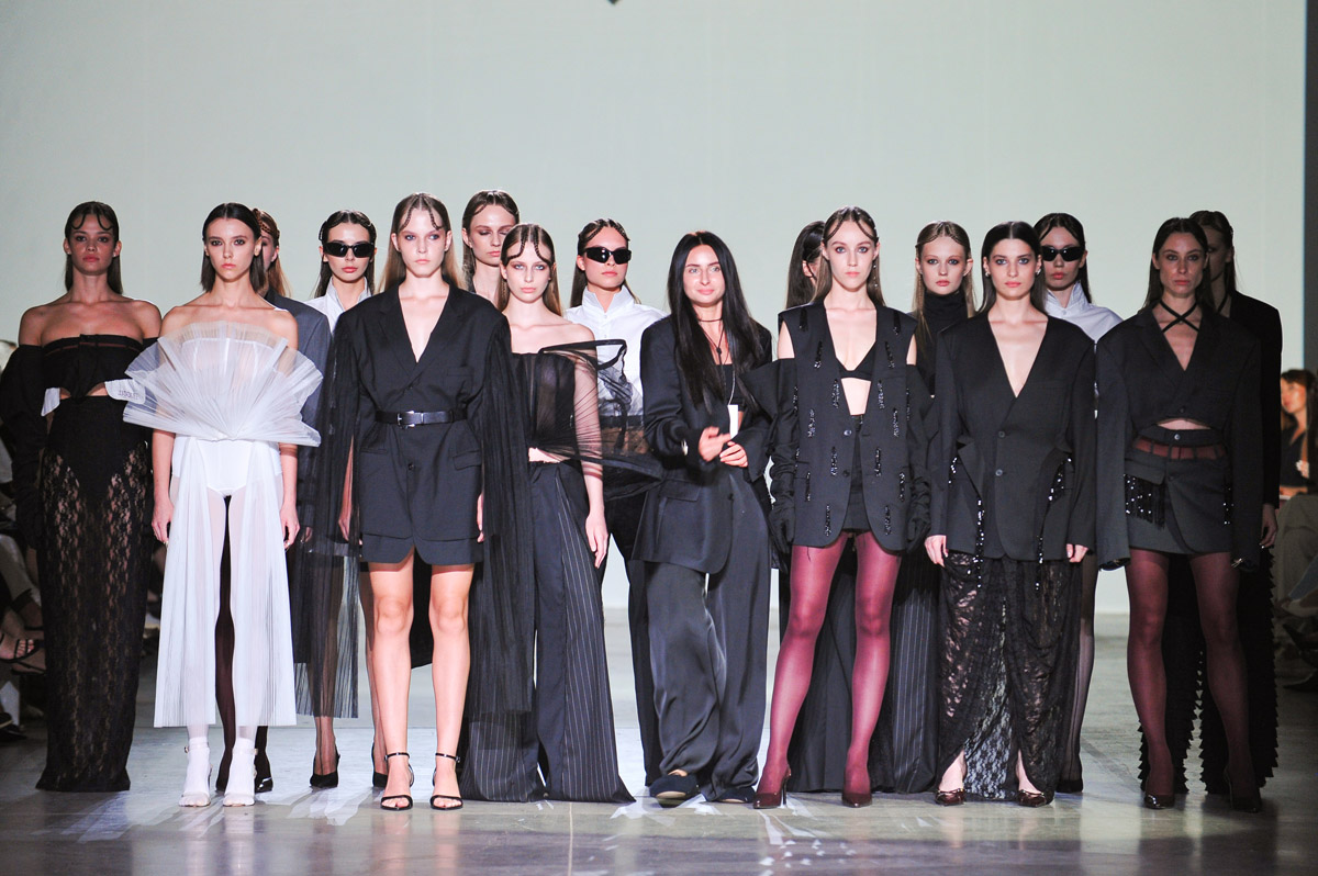 Коли мода стає мовою пам’яті та сили: чим вразив третій день Ukrainian Fashion Week SS’26