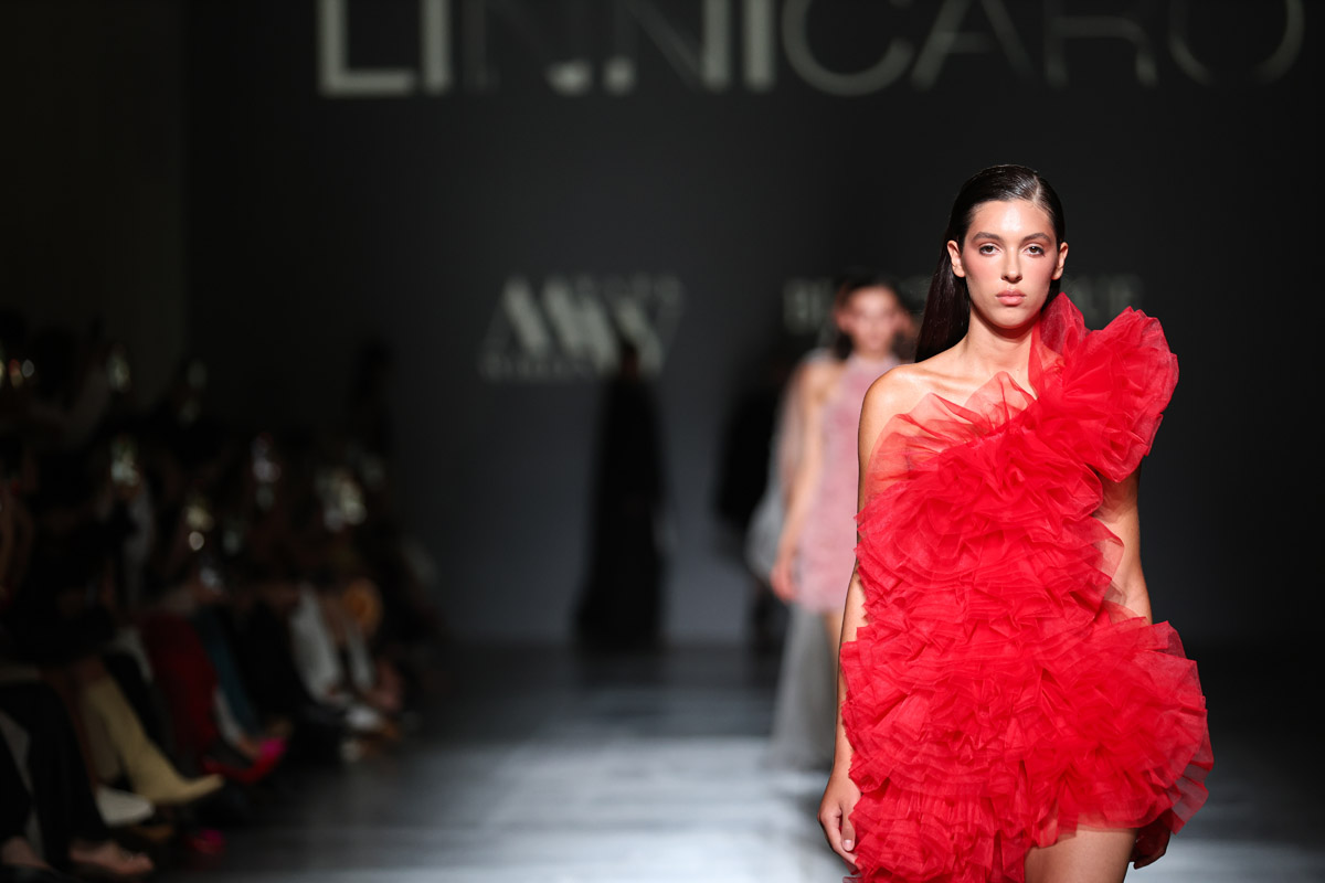 Мода, що цвіте під сиренами: як минув четвертий день Ukrainian Fashion Week SS&#8217;26