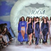 Головна піраміда Burning Man засяяла українською символікою