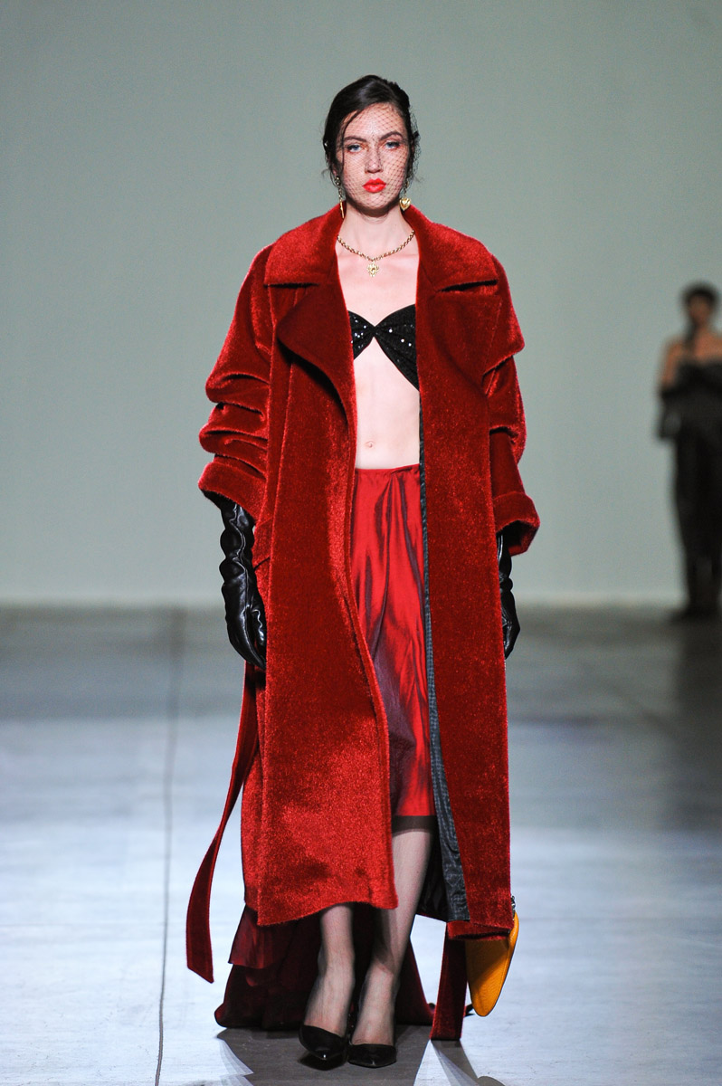 Між пам’яттю і сяйвом: як минув другий день Ukrainian Fashion Week SS’26