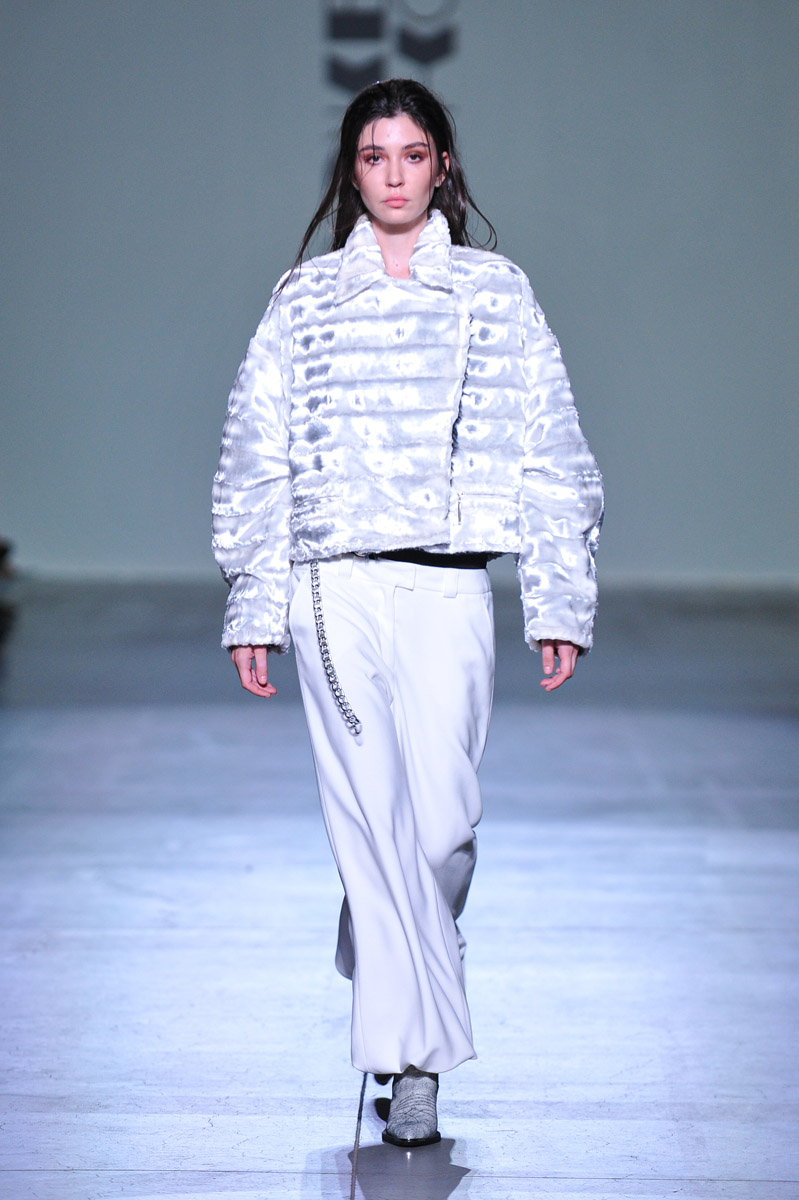 Коли мода стає мовою пам’яті та сили: чим вразив третій день Ukrainian Fashion Week SS’26