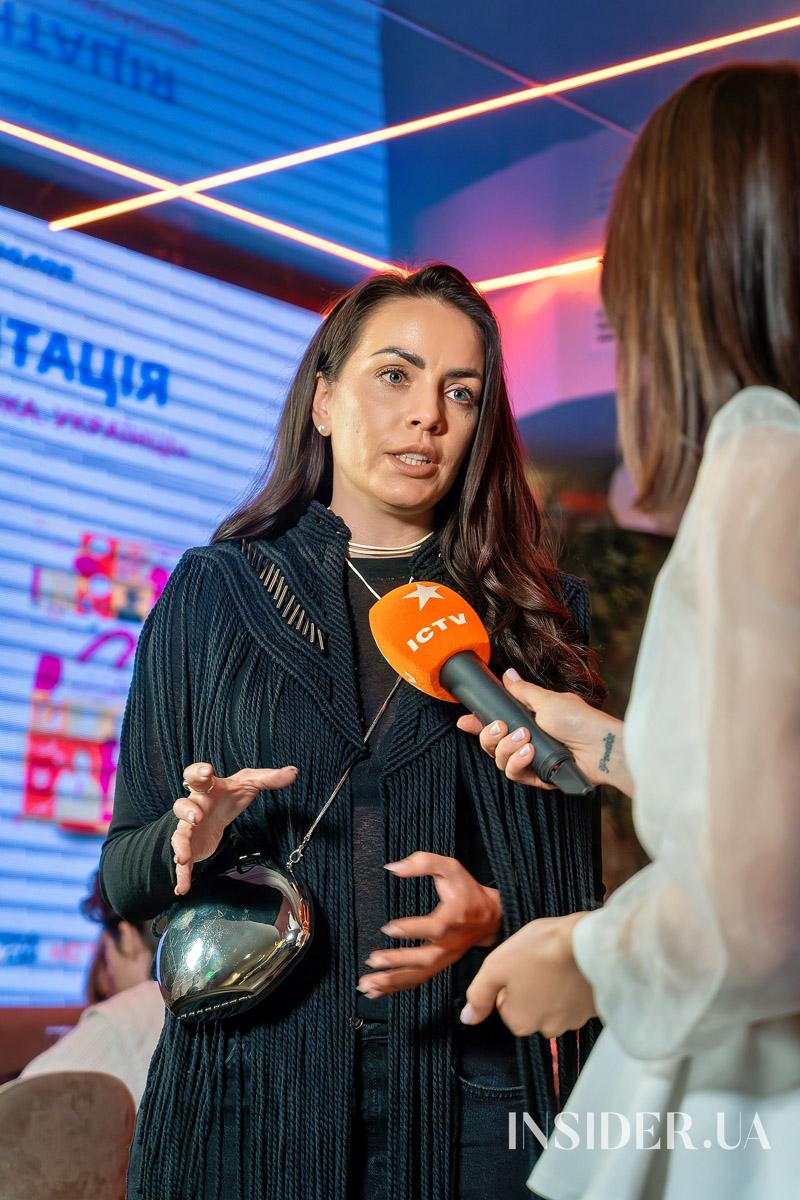 Олена Лавренюк, Оксана Гутцайт та інші зірки на артвечорі підтримки Нацгвардії
