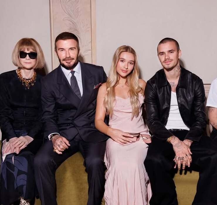 Семья Бекхэмов и Анна Винтур в front row шоу Victoria Beckham