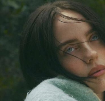 Билли Айлиш бросила вызов миллиардерам: пожертвовала $11 миллионов