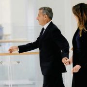 Жена Сильвестра Сталлоне резко высказалась против трансгендерных детей