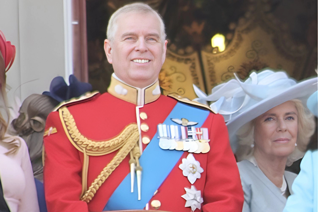 Принца Эндрю лишили титула и выселили из королевской резиденции