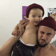 Цветочный принт и сумки на цепочке в коллекции Chloé SS’26
