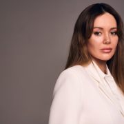 Три сукні від Ralph Lauren: розглядаємо нові світлини з весілля Селени Гомес