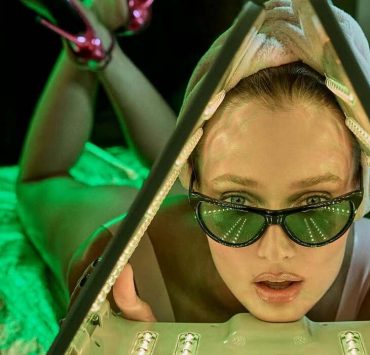 Замечено: украинка Анастасия Коваль на обложке португальского Vogue